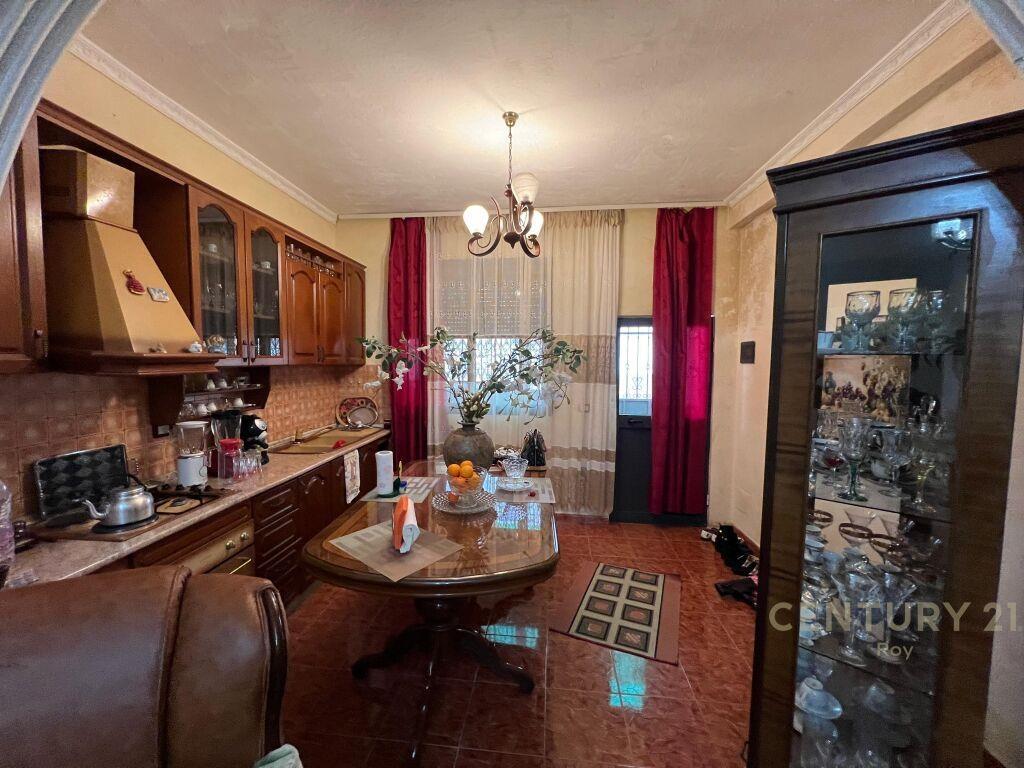 OKAZION **SHITET SHTEPI PRIVATE NE SHKOZET,DURRES!! 650€/m2*