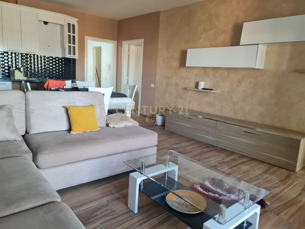 SHITET APARTAMENT 2+1+2 NE DURRES!