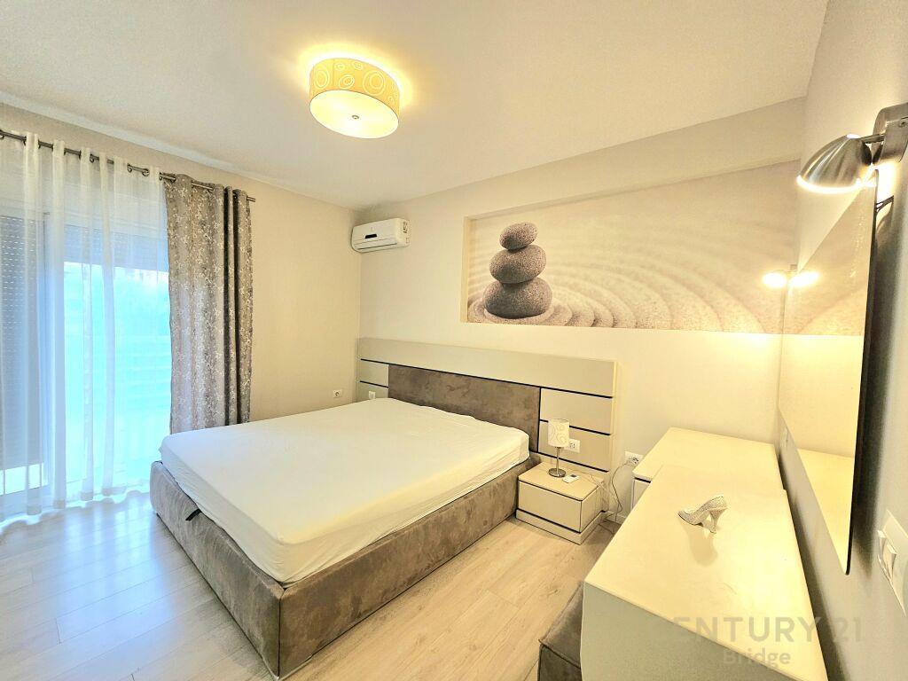 APARTAMENT 1+1 PER QIRA PRANE SHKOLLES SE KUQE