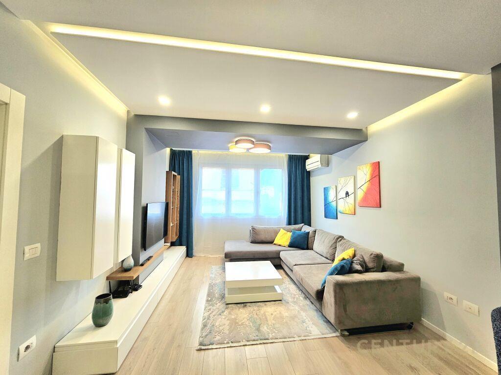 APARTAMENT 1+1 PER QIRA PRANE SHKOLLES SE KUQE