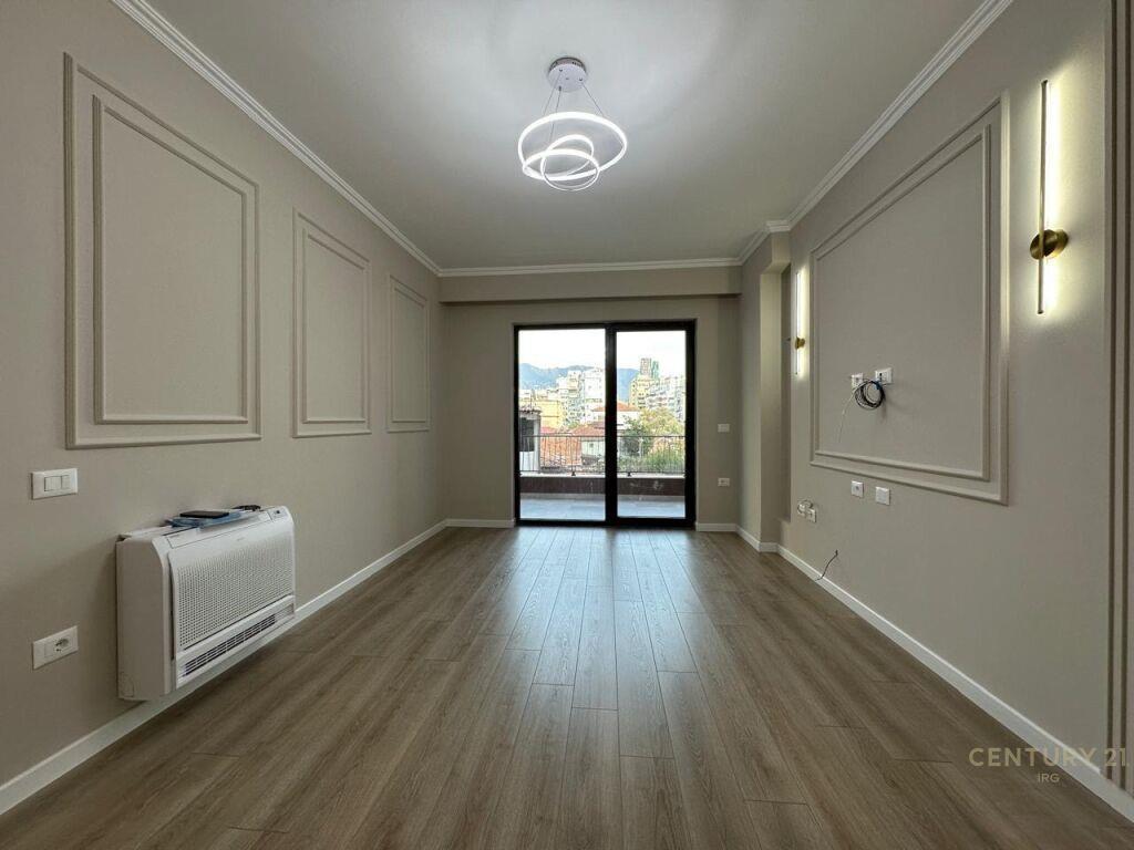 JEPET ME QIRA APARTAMENT 2+1+POST PARKIMI NE MYSLYM SHYRI