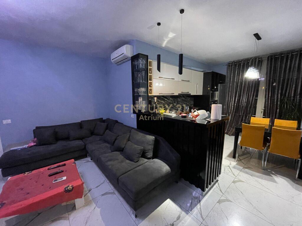 Jepet Me Qira Apartament 2+1 në Fresk me €500 / muaj