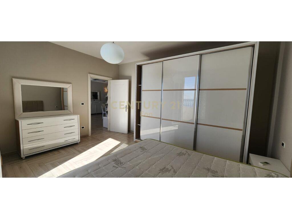 JEPET ME QERA APARTAMENT ME PAMJE DETI 3+1+2 ME GARAZH!