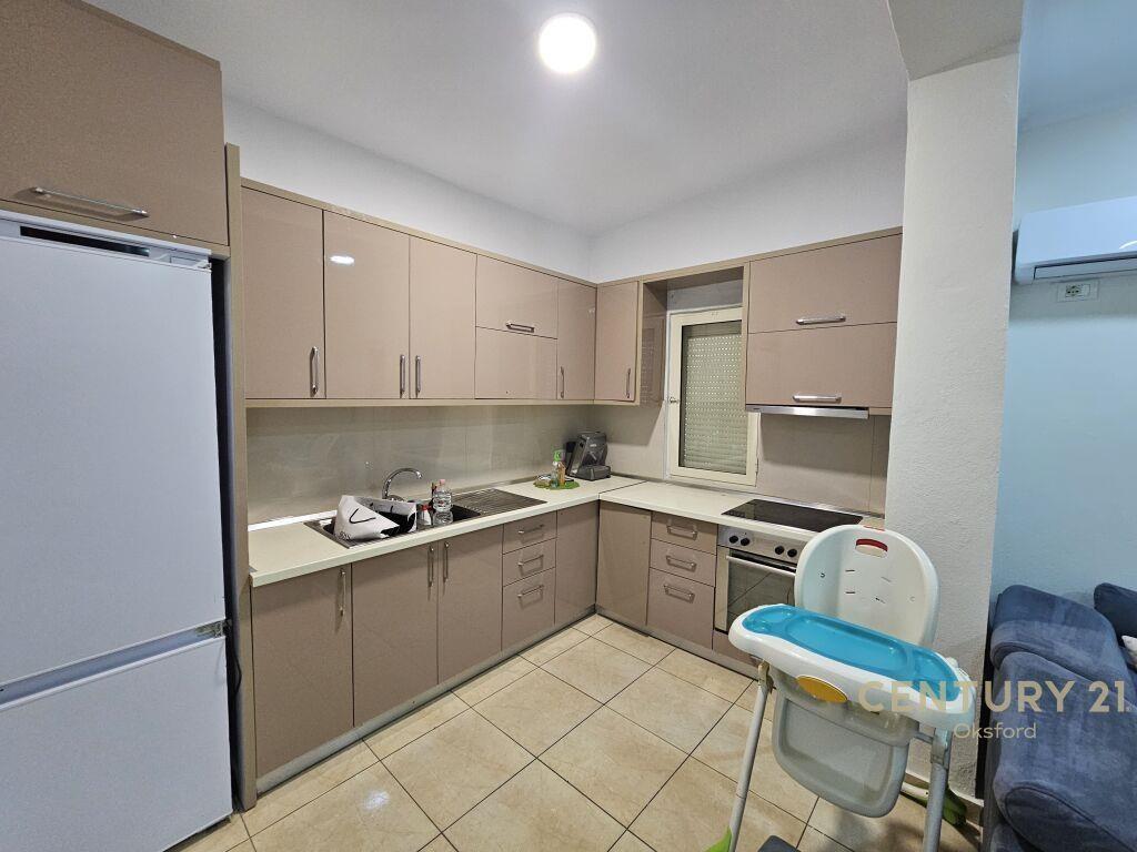 JEPET ME QERA SHTEPI PRIVATE 2+1+PP VASIL SHANTO OKS105096