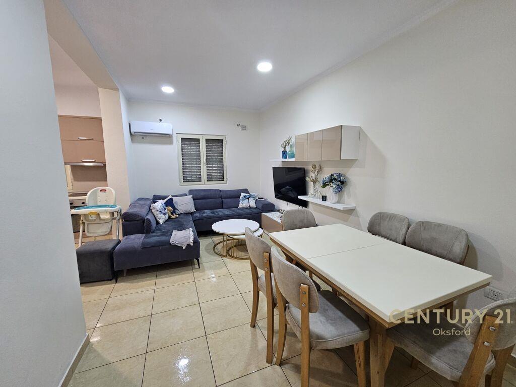 JEPET ME QERA SHTEPI PRIVATE 2+1+PP VASIL SHANTO OKS105096