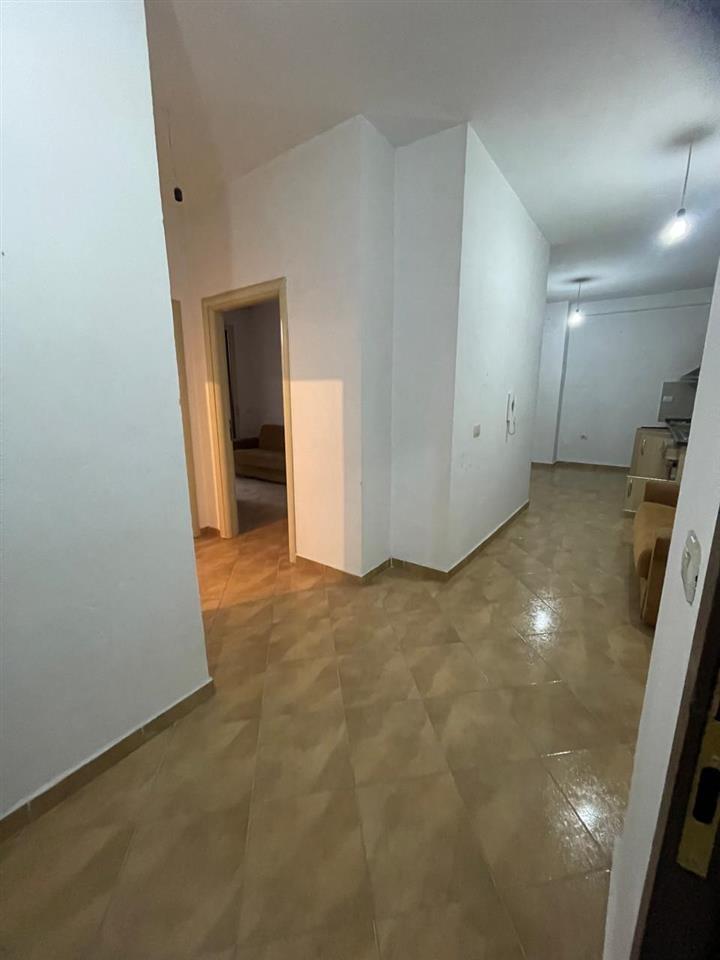 Apartment 2+1 Yzberisht pas spitalit AMERIKAN 300€