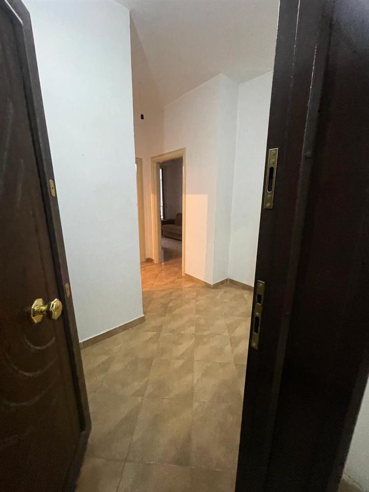 Apartment 2+1 Yzberisht pas spitalit AMERIKAN 300€