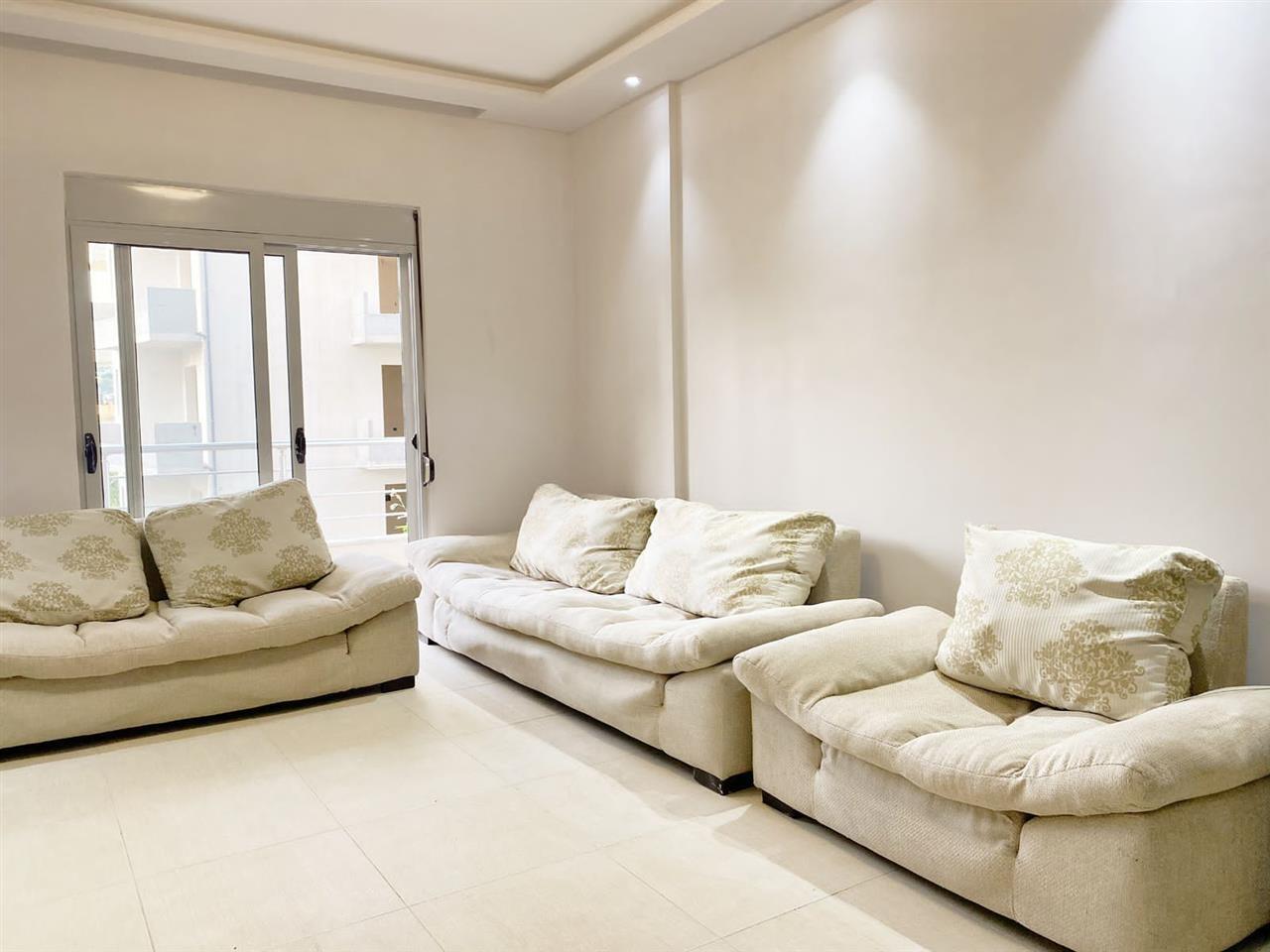 Shitet apartament 1+1 ne Lungomare!