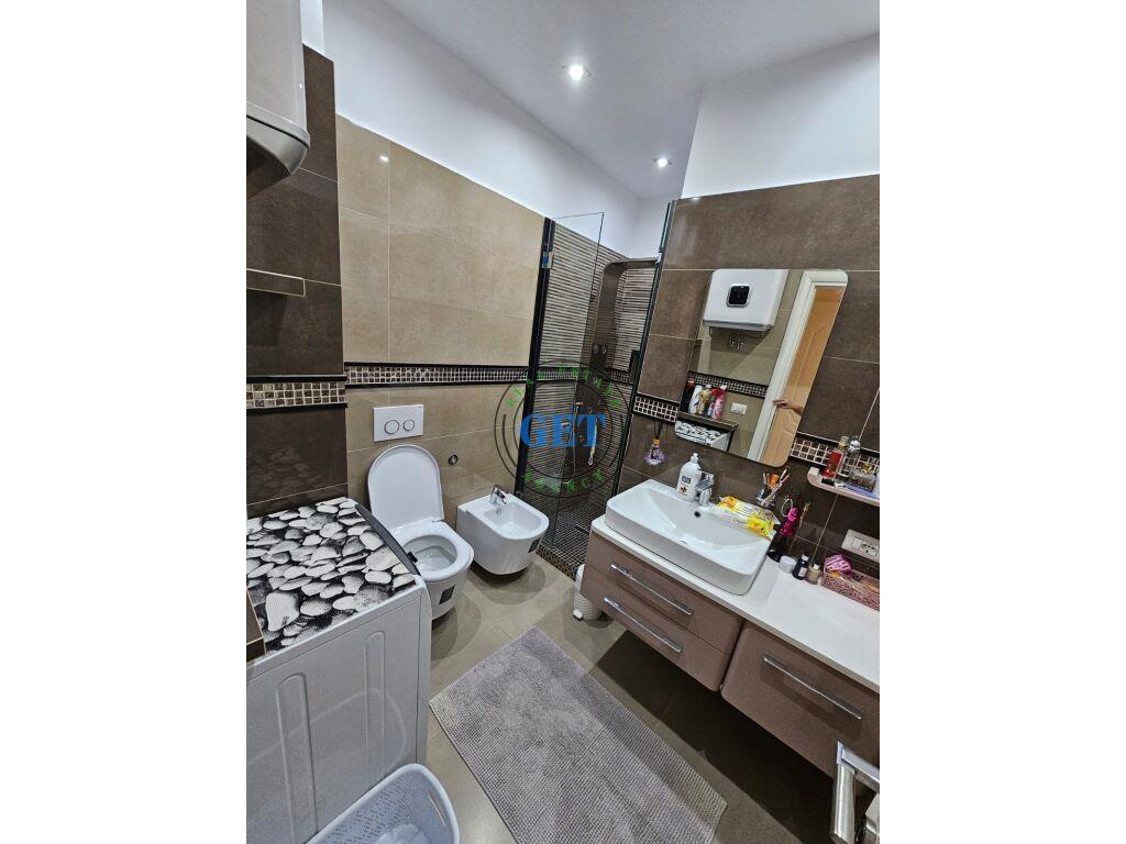 Shitet, Apartament 2+1+2 + Garazh, Lagjia nr.6,Durres