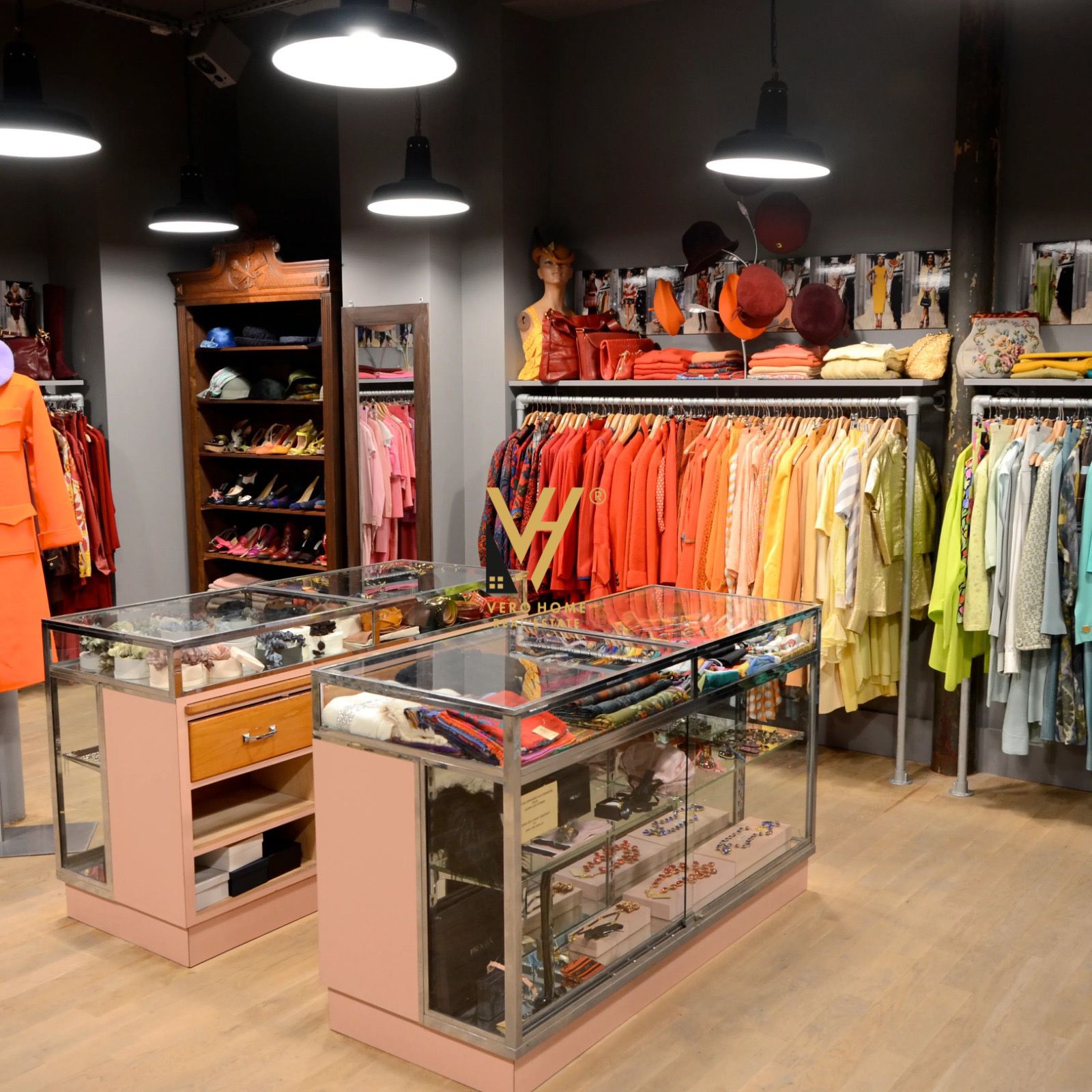 DYQAN 75 M2 BUZE RRUGES TE XHAMLLIKU 750 EURO