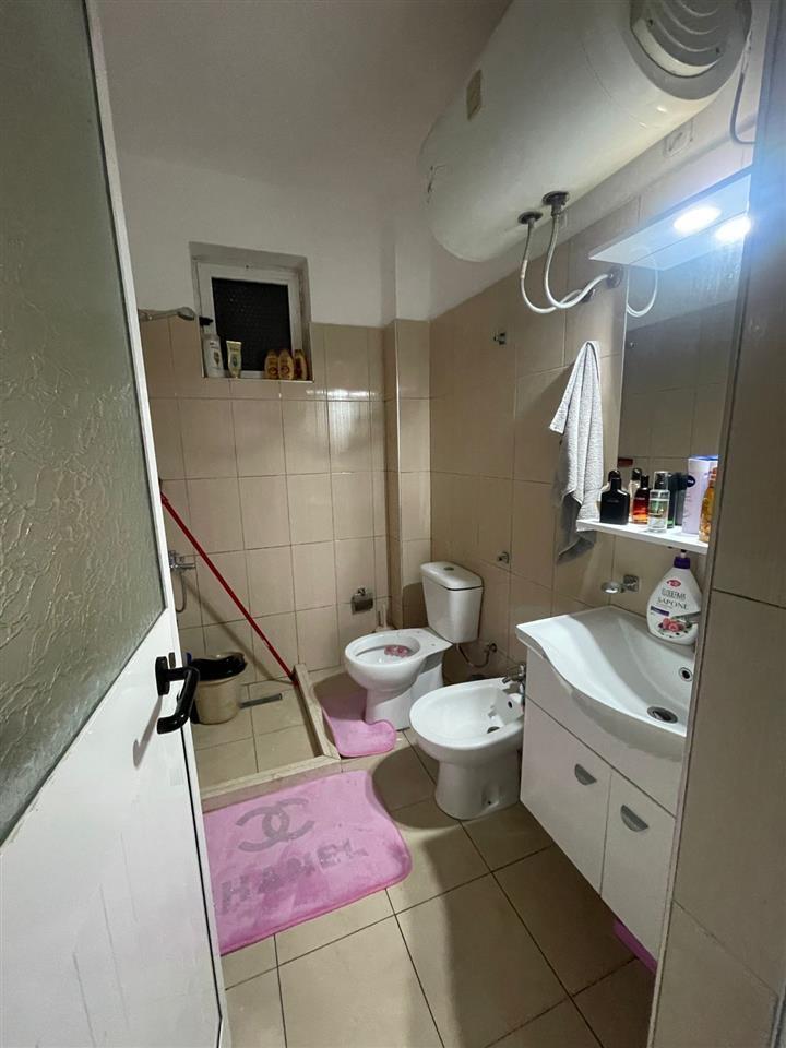 SHITET APARTAMENT 2+1 TE MARKATA NE DURRES!