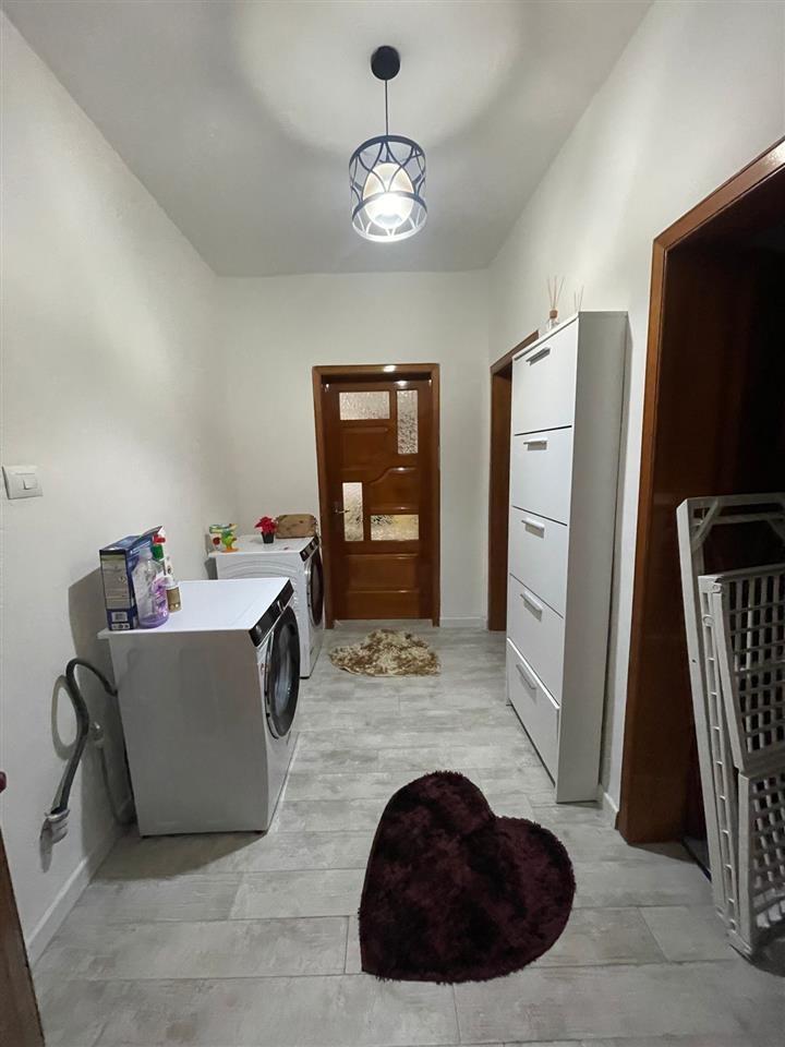 SHITET APARTAMENT 2+1 TE MARKATA NE DURRES!
