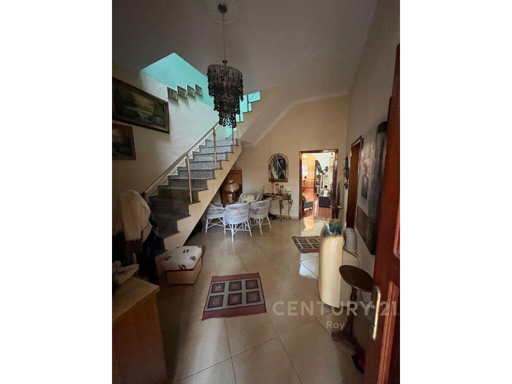 OKAZION **SHITET SHTEPI PRIVATE NE SHKOZET,DURRES!! 650€/m2*