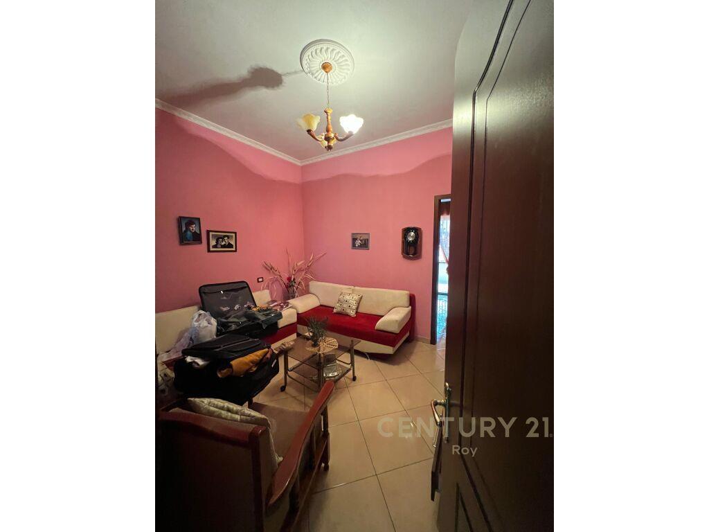 OKAZION **SHITET SHTEPI PRIVATE NE SHKOZET,DURRES!! 650€/m2*