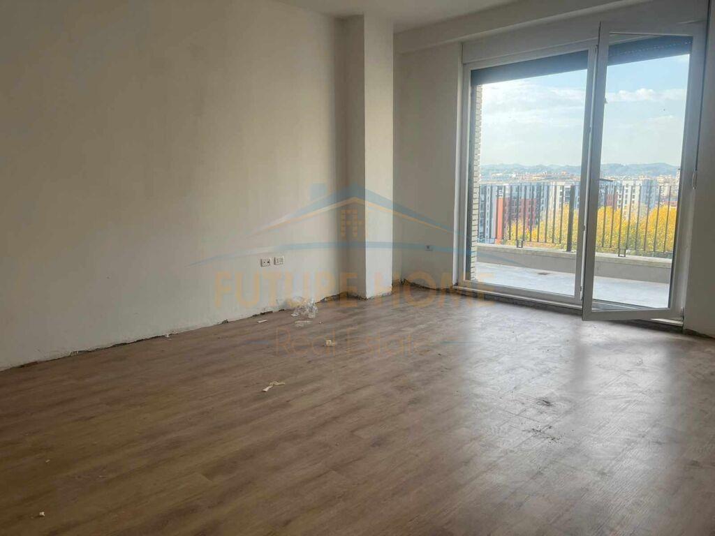 Qera, Apartament 3+1+2 ,Ish Fusha Aviacionit , IBN.