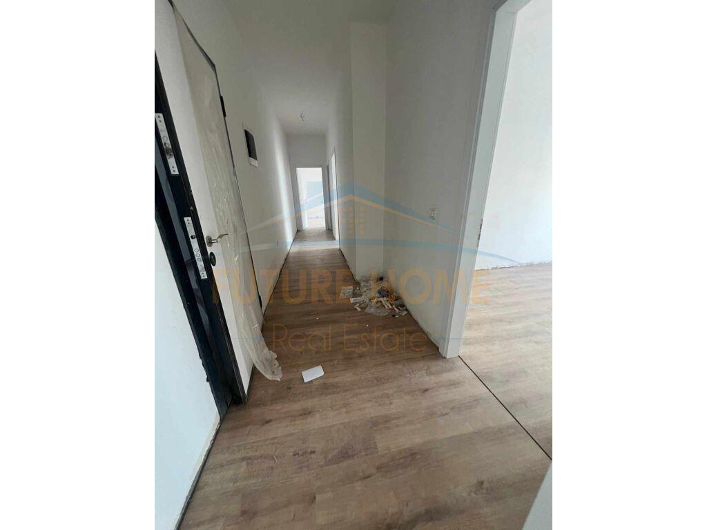 Qera, Apartament 3+1+2 ,Ish Fusha Aviacionit , IBN.