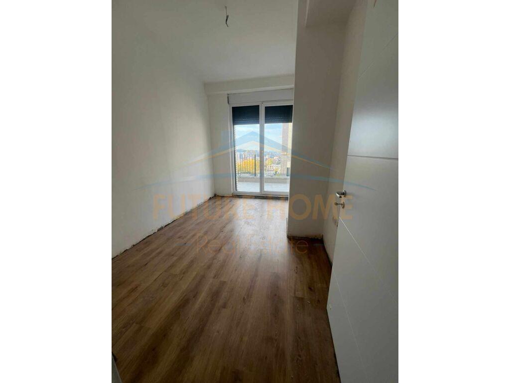 Qera, Apartament 3+1+2 ,Ish Fusha Aviacionit , IBN.