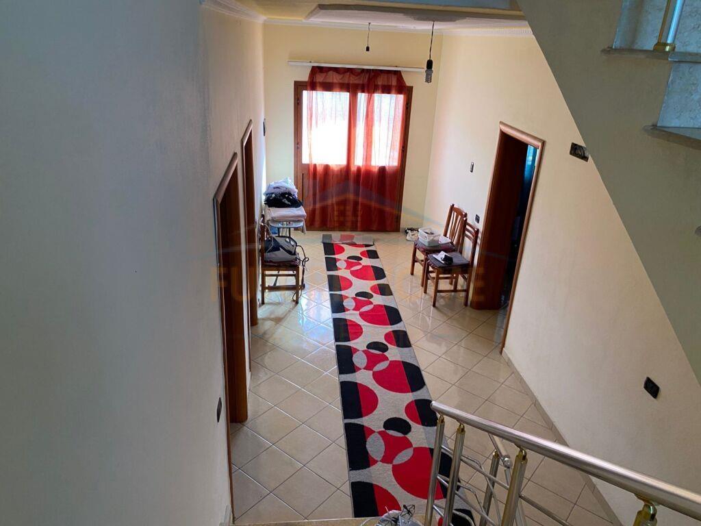 Qera , Vile 3-Kateshe+Toke, Marikaj.