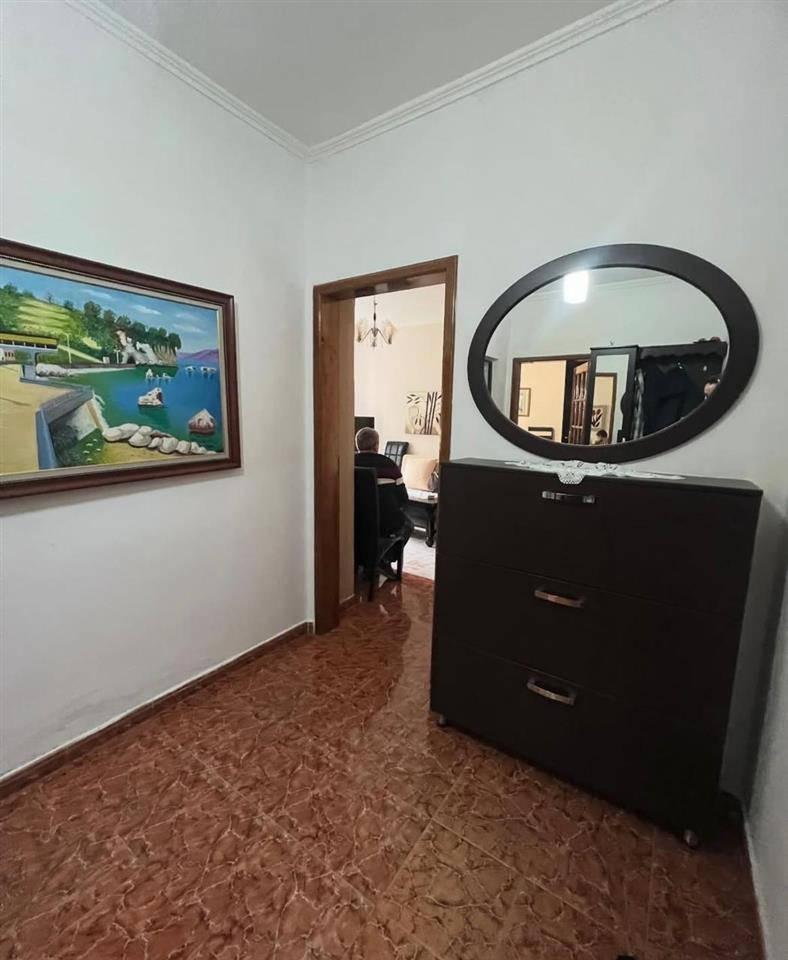 JEPET ME QERA APARTAMENT 1+1 PAS TIRANA BANK