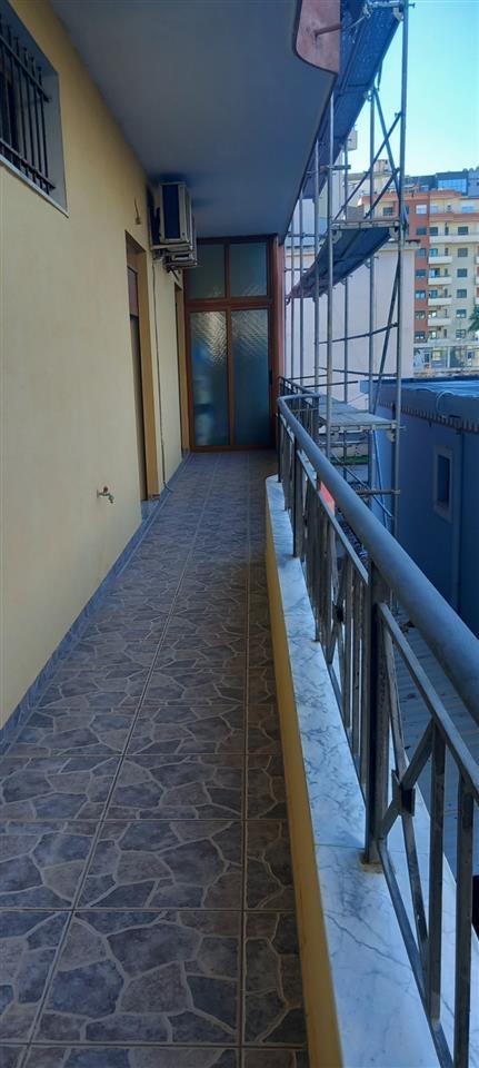 per Qera [2+1+2ballkone], perball Tirana Bank Vlore