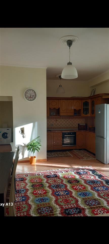 per Qera [2+1+2ballkone], perball Tirana Bank Vlore