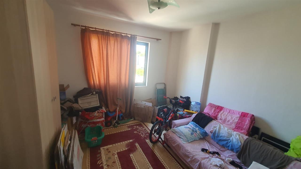 SHITET APARTAMENT 2+1+2 PRANE KRYQEZIMIT RINIA