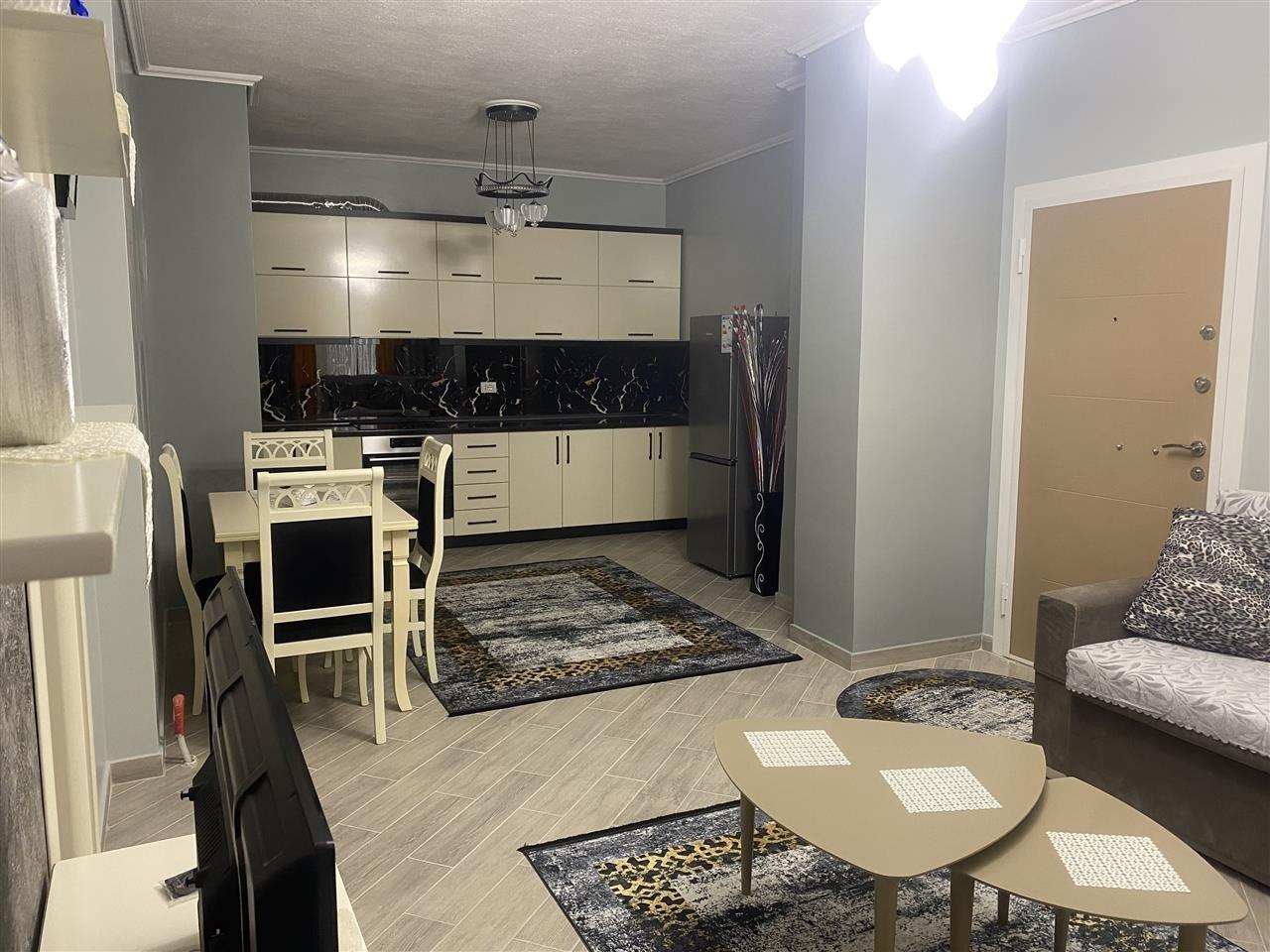 Elton’s Home Pogradec