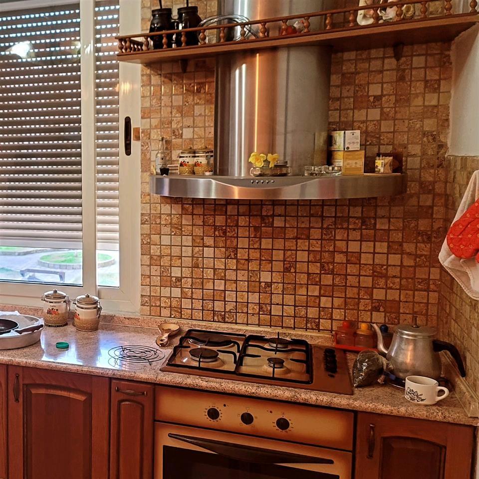 Apartament 2+1 me verand prane Qemal Micit