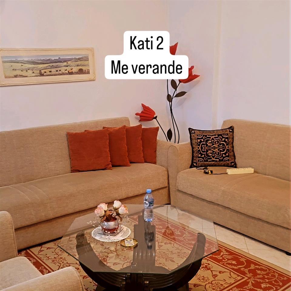 Apartament 2+1 me verand prane Qemal Micit