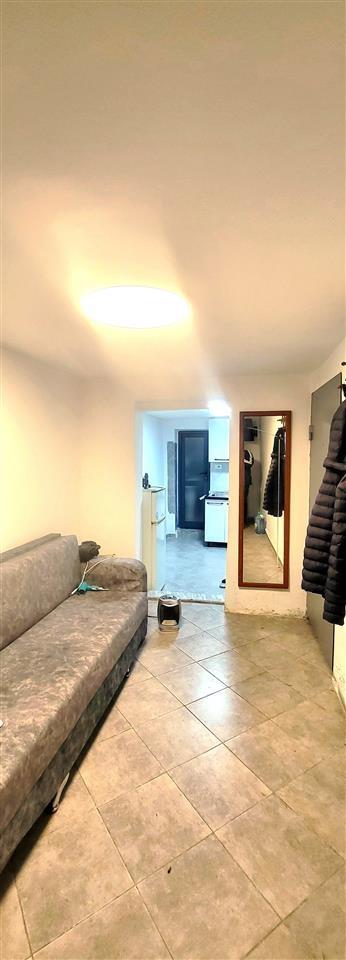 Jepet me qera shtepi QSUTshkolla Bajram Curri dhe e Bashkuar