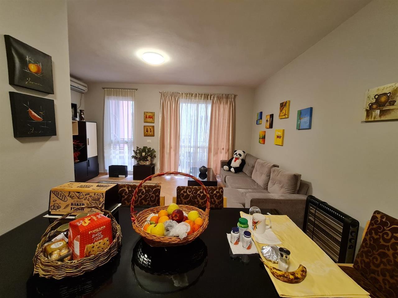 Jap me qera apartament 2+1+2 BLK+ 2WC Kati 1 banim, (Yzb)
