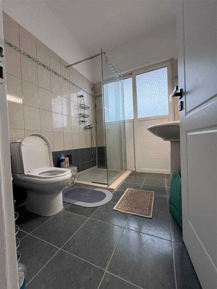 Shitet Apartment 2+1 Saranda