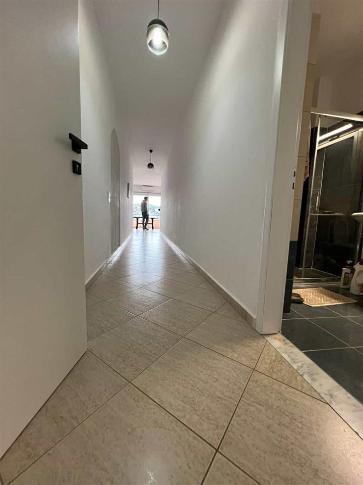 Shitet Apartment 2+1 Saranda