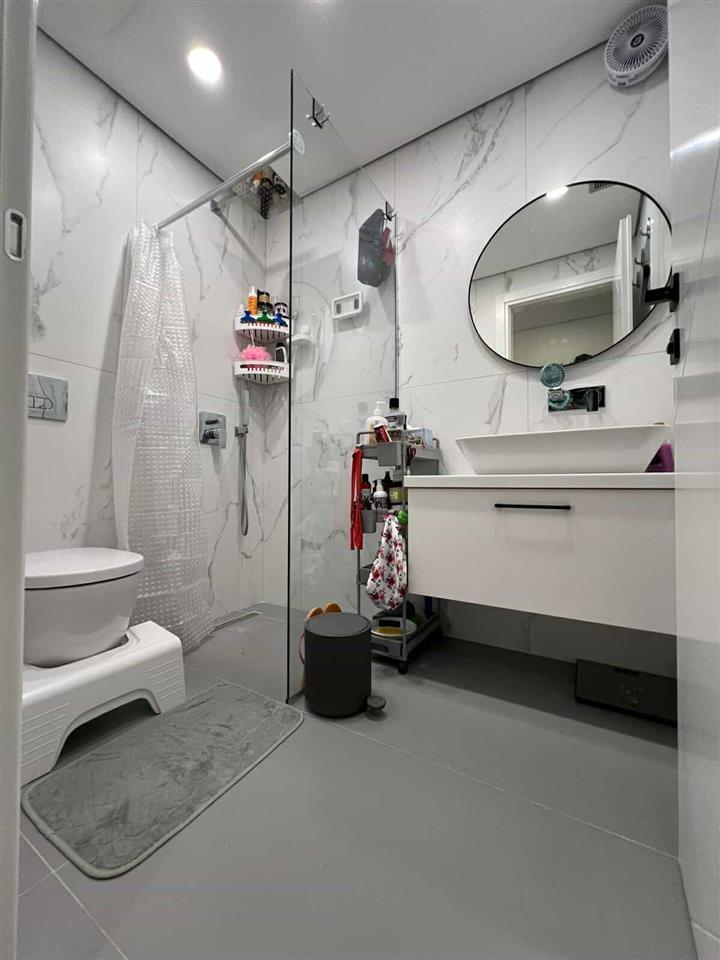 Shitet Apartment 1+1 Saranda