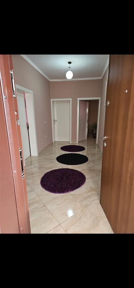Shitet apartament 2+1 ne Lushnje.