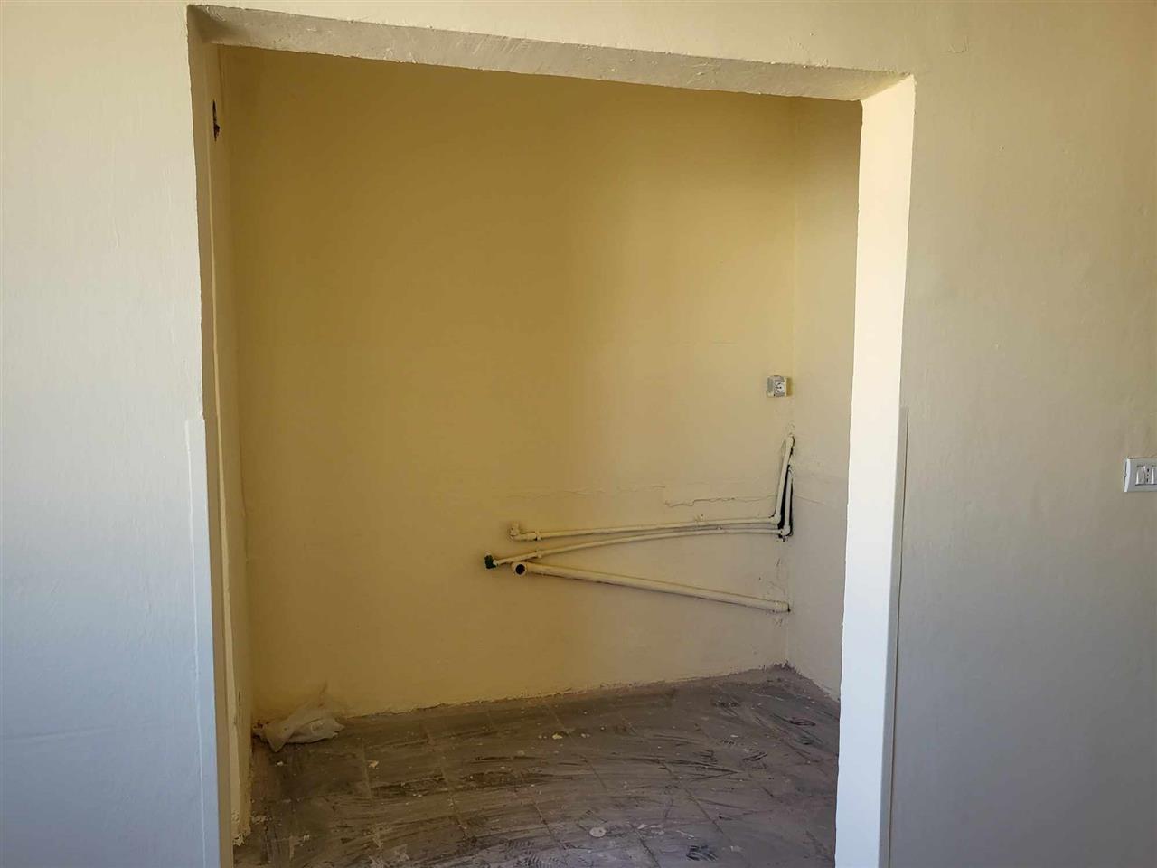 APARTAMENT 2+1, BOSH PLOTESISHT