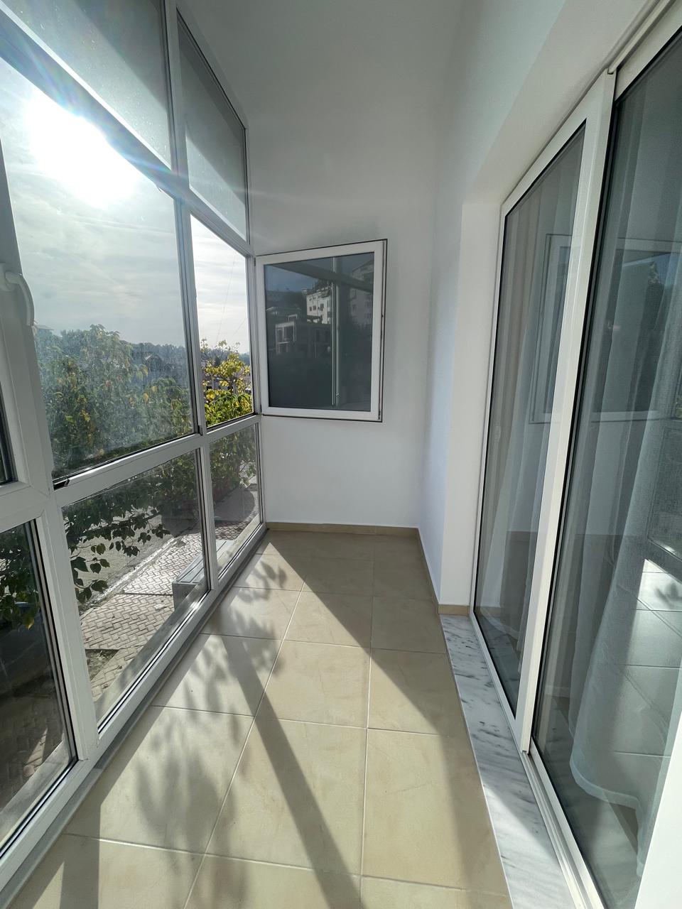 Jepet me qera apartament 1+1 te Vilat Gjermane