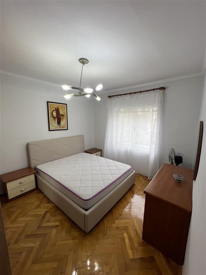 2+1 ME QERA, SHESHI SKENDERBEJ