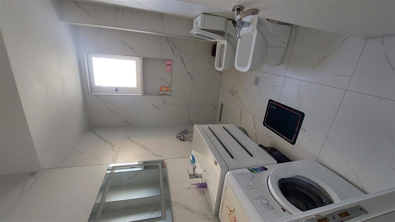 Jepet apartament 120m2 Myslym Shyri me qera.