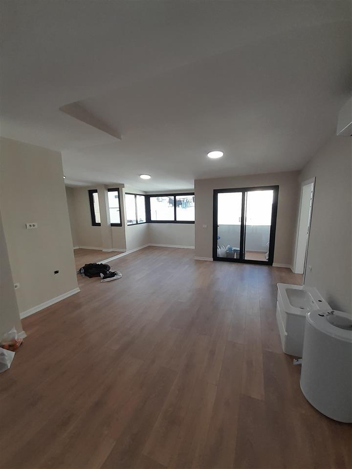 Qera, Apartament 2+1, Kompleksi Delijorgji, Tiranë – 700€ |
