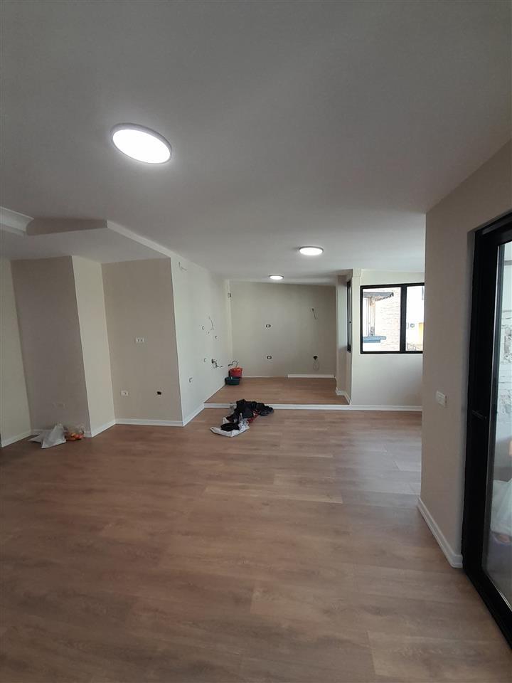 Qera, Apartament 2+1, Kompleksi Delijorgji, Tiranë – 700€ |