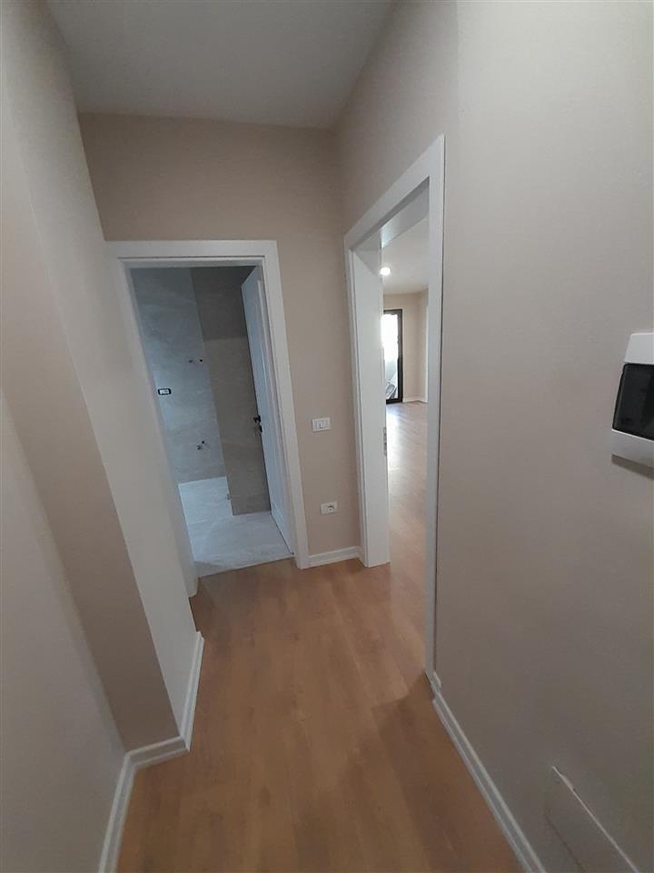 Qera, Apartament 2+1, Kompleksi Delijorgji, Tiranë – 700€ |