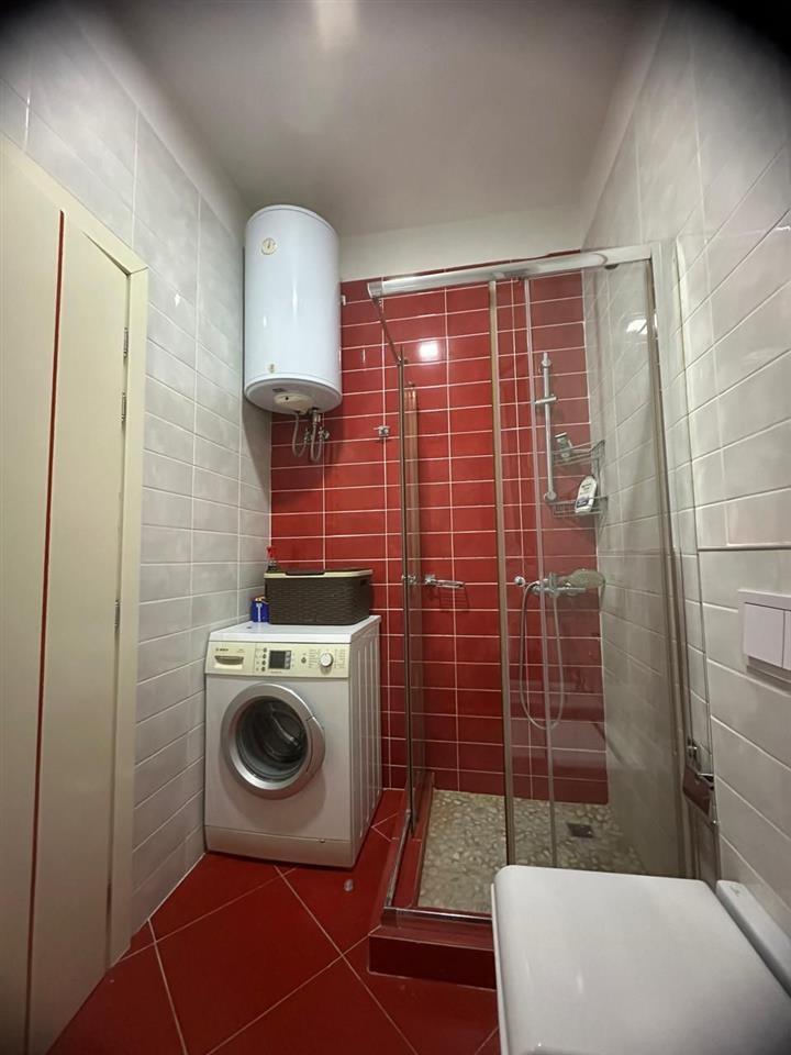 Apartament me 2 dhoma per qera kopshti botanik