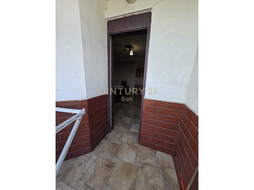 Shitet apartament 2+1+2 ne Durrës!