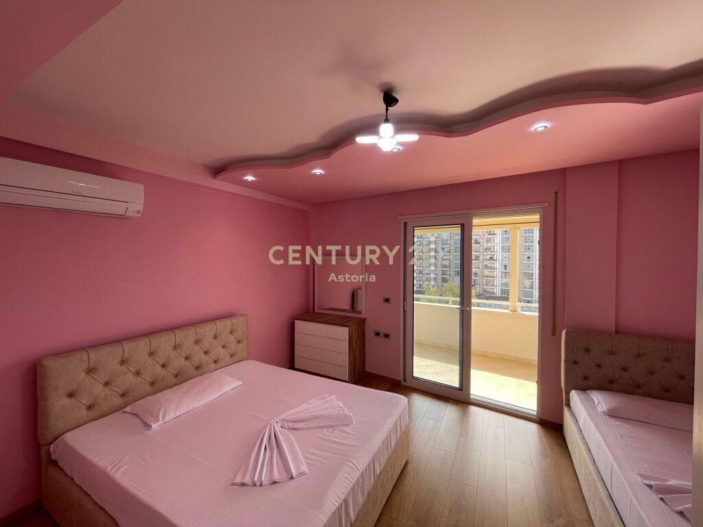 JEPET ME QIRA APARTAMENT 2+1+2 ME VERANDE NE ASTIR, UNAZA E