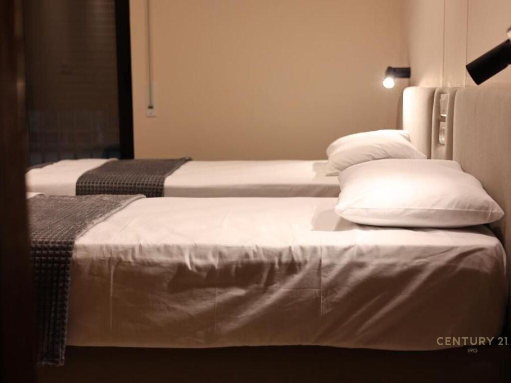 Qira Apartament 2+1+1 Rruga e Kavajes € 1 400