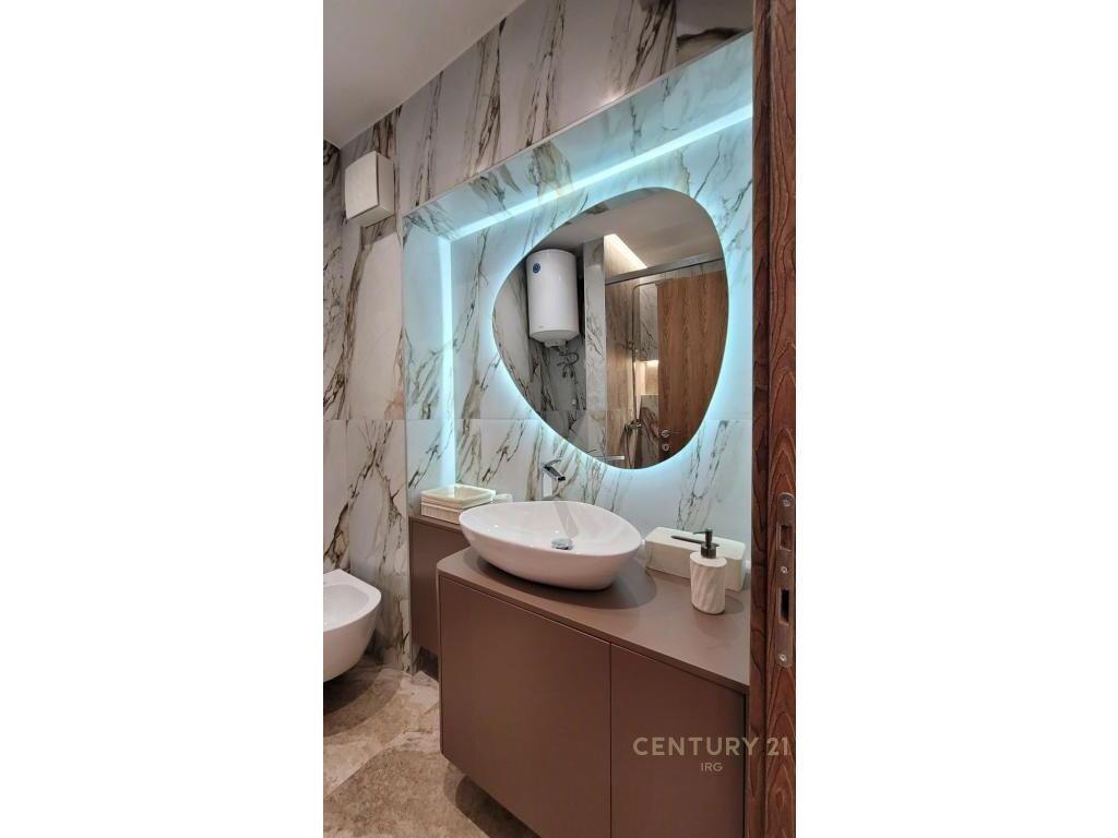 Qira Apartament 2+1+1 Rruga e Kavajes € 1 400