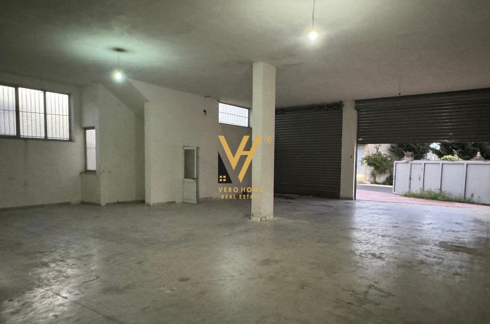 MAGAZINE 376 M2 NE KASHAR 380.000 EURO