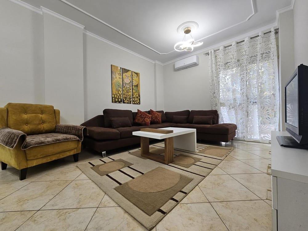 JEPET ME QIRA APARTAMENT 2+1