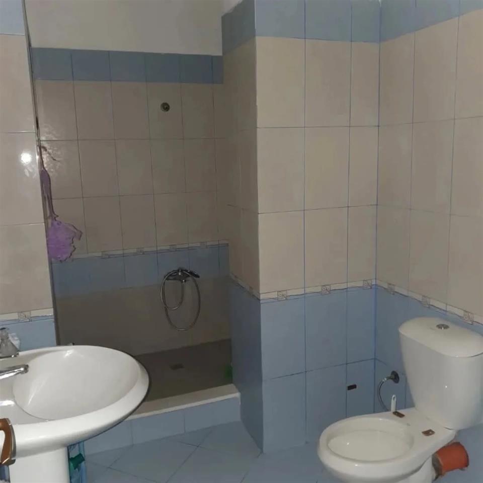 Apartament me qera 2+1+2 ne Lungomare Vlore